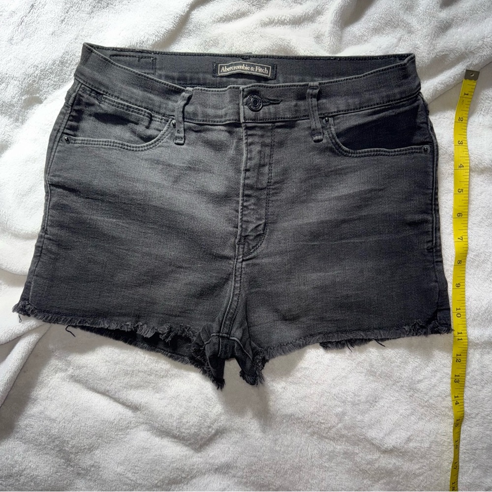 Abercrombie & Fitch Cutoff Denim Shorts – Women’s Size 2 Black Jean